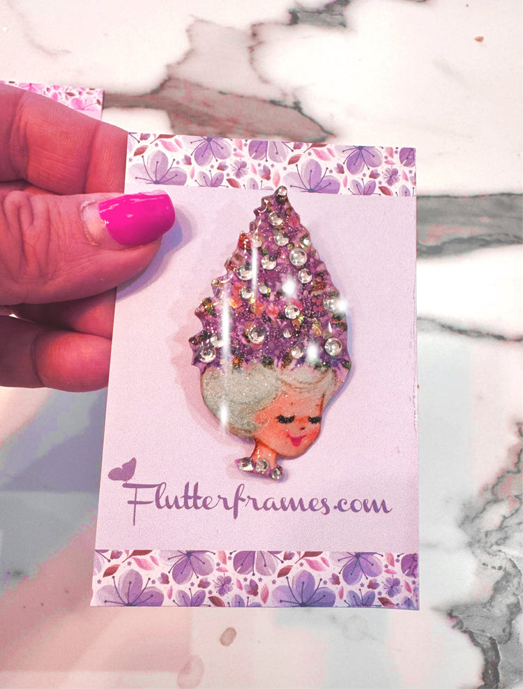 Vintage Christmas tree illustration of girl 1940's Brooch – Handmade Illustrated