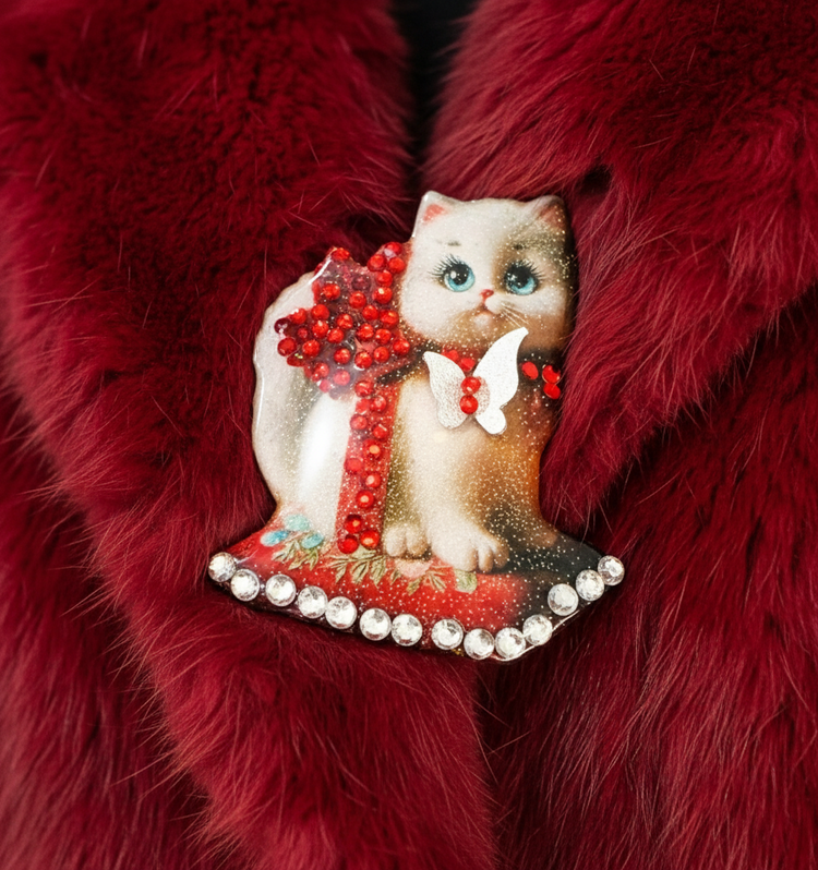 Christmas cute kitten enamel pin