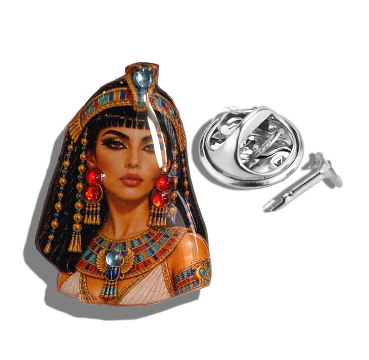 An Egyptian queen brooch pin