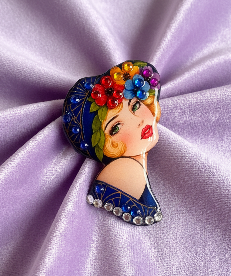 Flapper girl brooch