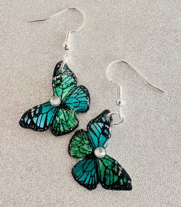 small green dangle earrings