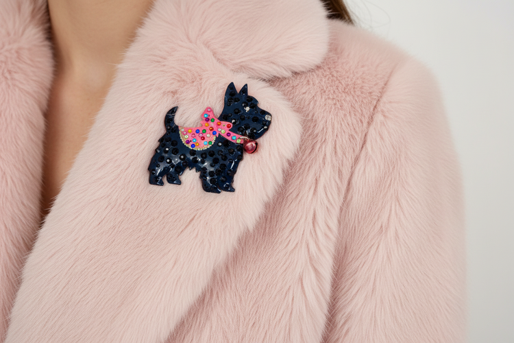 Beautiful Scottie dog brooch. Dog lover gift