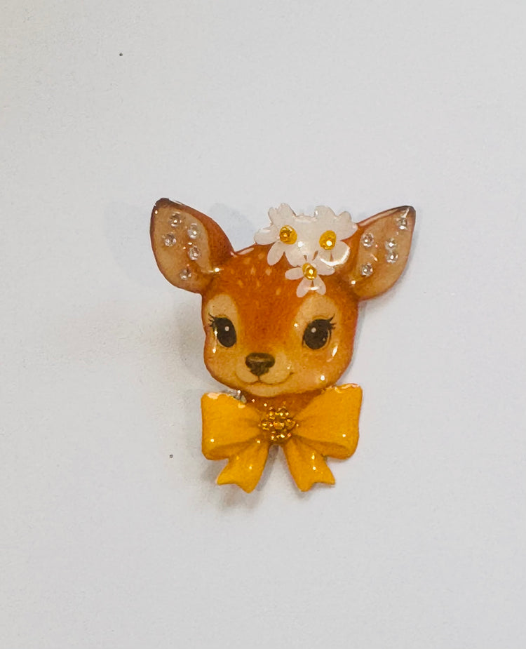 Retro Deer Head Brooch – Handmade Rhinestone - in Yellow or pink - unique