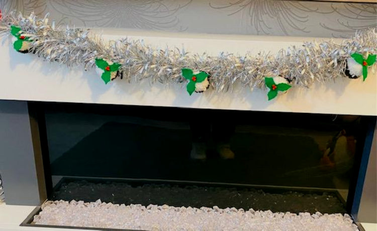 xmas pudding pom pom clips