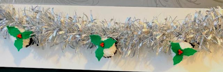handmade christmas pudding pom pom clips