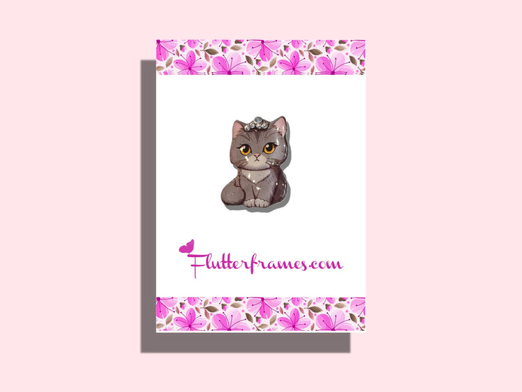 Princess cat pin and magnet