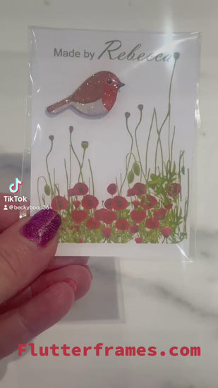 HandmadeChristmas Robin lapel pin