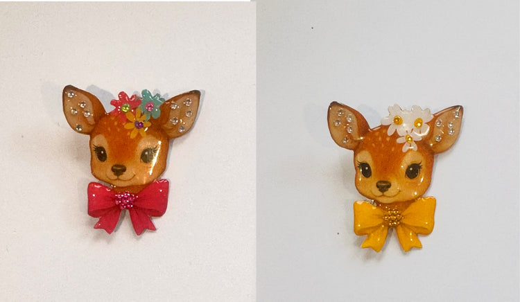 Cute Retro Deer Head Brooch with flowers on head