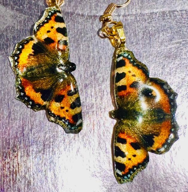 Tortoiseshell resin butterfly earrings