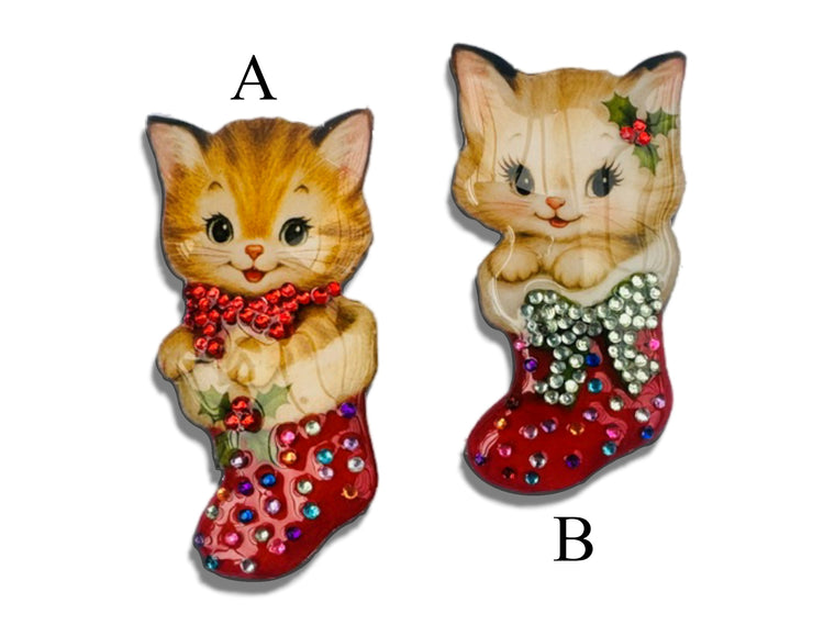 Vintage Christmas kitten in a stocking  Brooch – Handmade