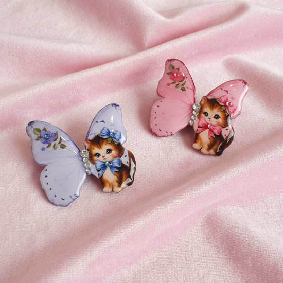 Butterfly kitten enamel pin in blue and pink
