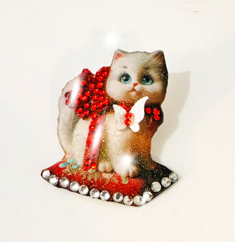 retro Christmas kitten brooch with diamantes