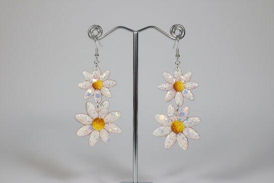 Handmade daisy earrings 