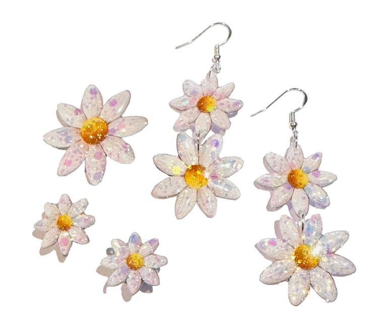Statement daisy earrings, white and yellow 