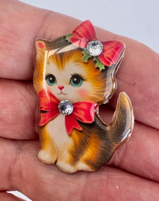 so pretty, kitten enamel pin or magnet handmade from tin cans
