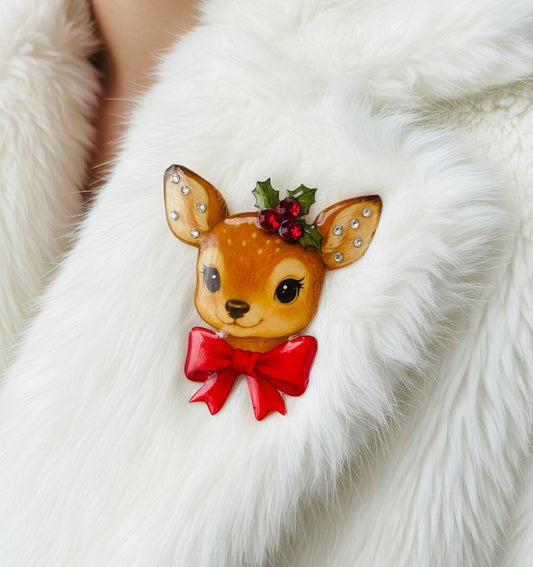 beautiful handmade retro deer brooch with diamantes