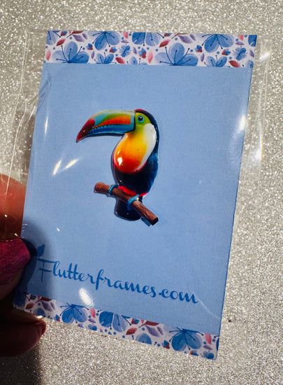 Toucan bird enamel pin