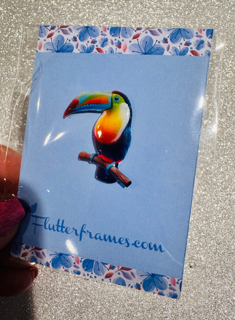 Toucan bird enamel pin