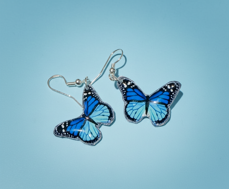 Beautiful butterfly earrings in 3 colours. Handmade exquisite