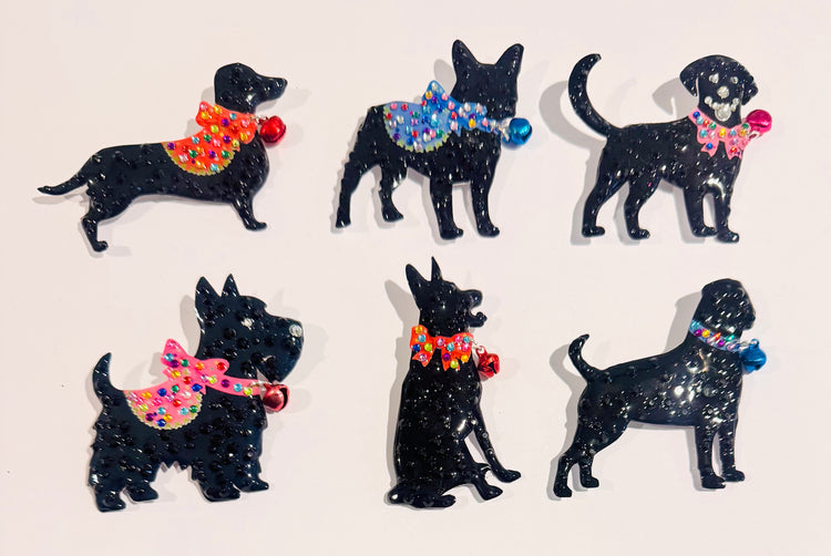 Dog brooch – Sausage dog, Labrador, Golden Retriever, Alsatian, Boxer, Scottie, Pug dog.