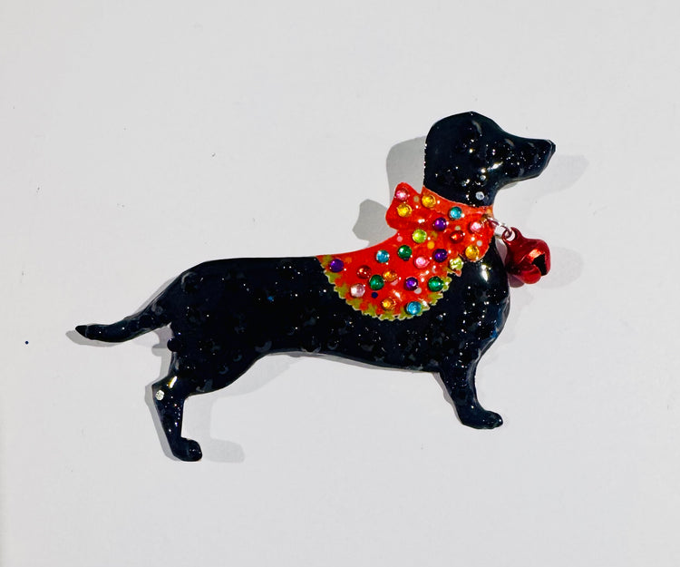 Sausage dog brooch 