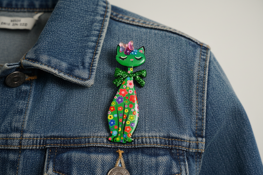 Retro tall green cat unique brooch