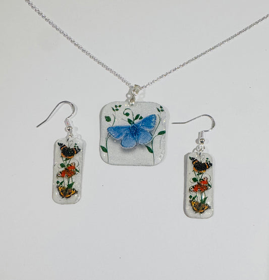 British butterflies, Red Admiral, Peacock and Tortoiseshell. Butterfly dangle earrings and pendant set.