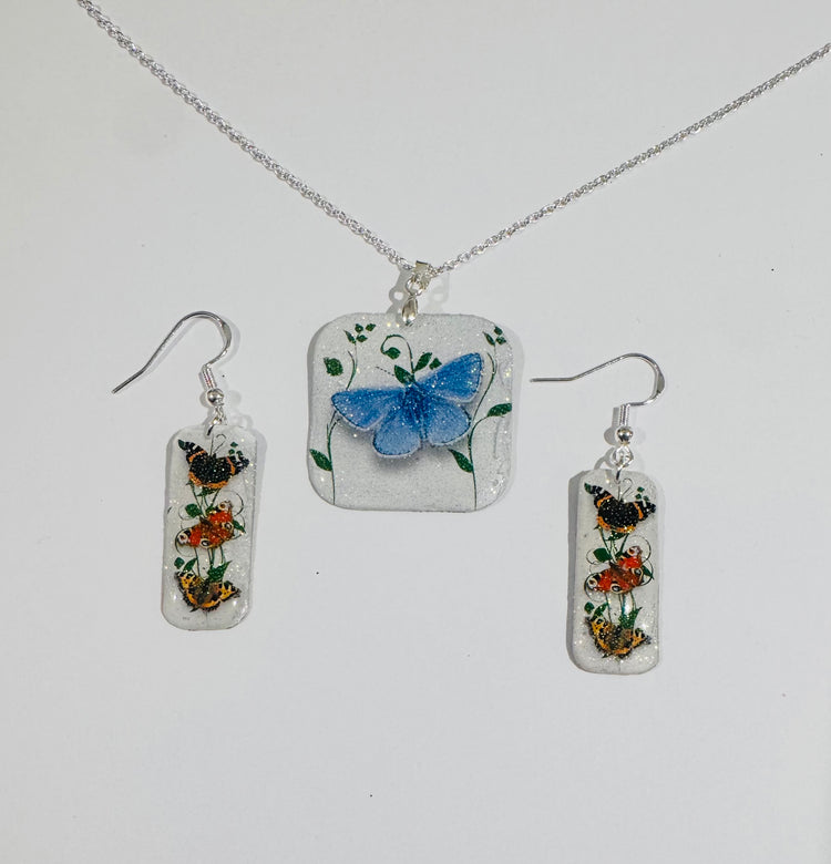 British butterflies, Red Admiral, Peacock and Tortoiseshell. Butterfly dangle earrings and pendant set.