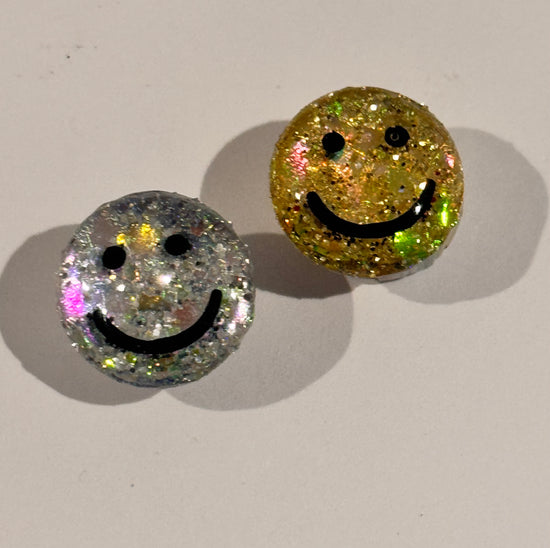 Gold glittery smiley face button gold and silver