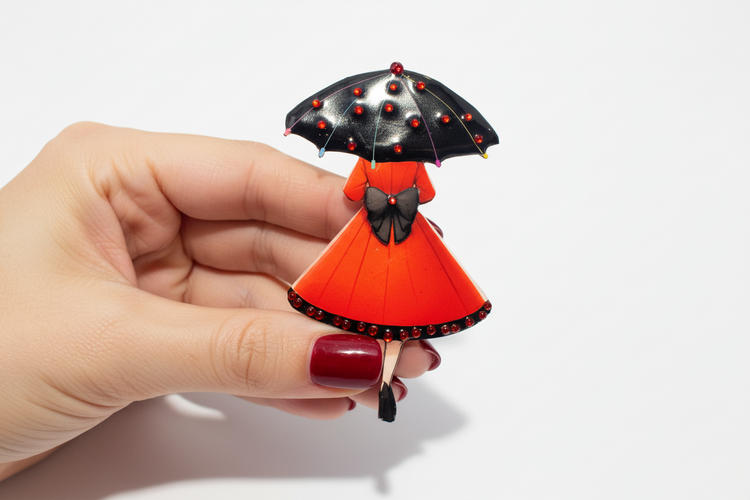 beautiful retro handmade brooch