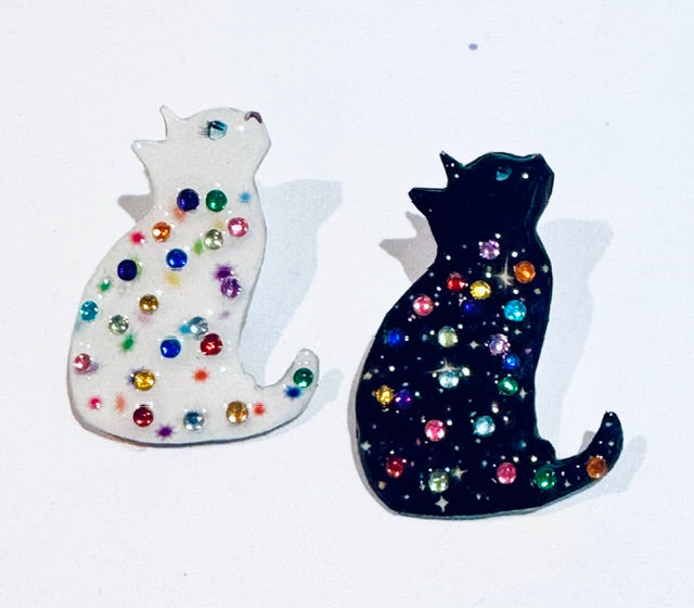Lucky black and white cat brooches