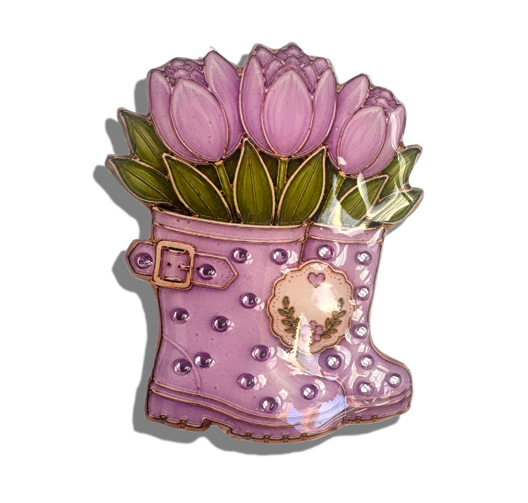 Wellie boots Personalised with name – Brooch, Magnet or Keyring. Pretty boots with tulips