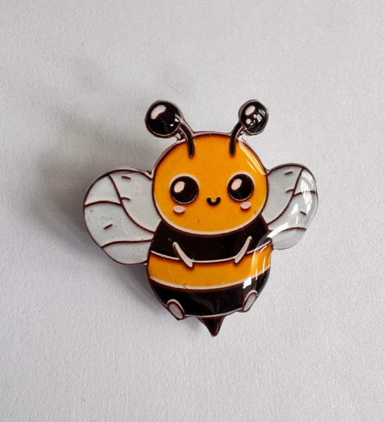 I believe in you. Positivity card. Bumble bee pin badge