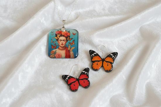 Frida Kahlo pendant and butterfly earrings 