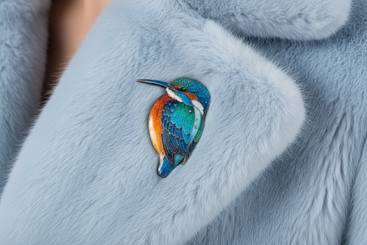 Kingfisher Bird enamel pin, pretty Kingfisher
