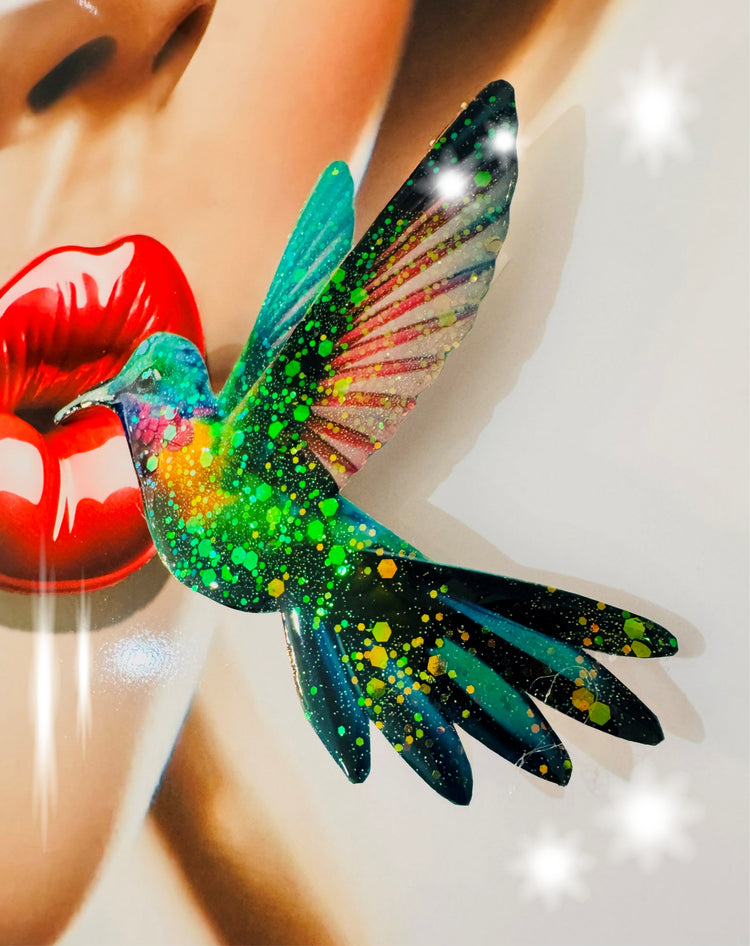 Glitzy Kingfisher Kiss 3d handmade framed picture
