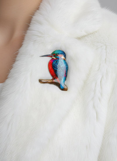 Colourful kingfisher enamel pin
