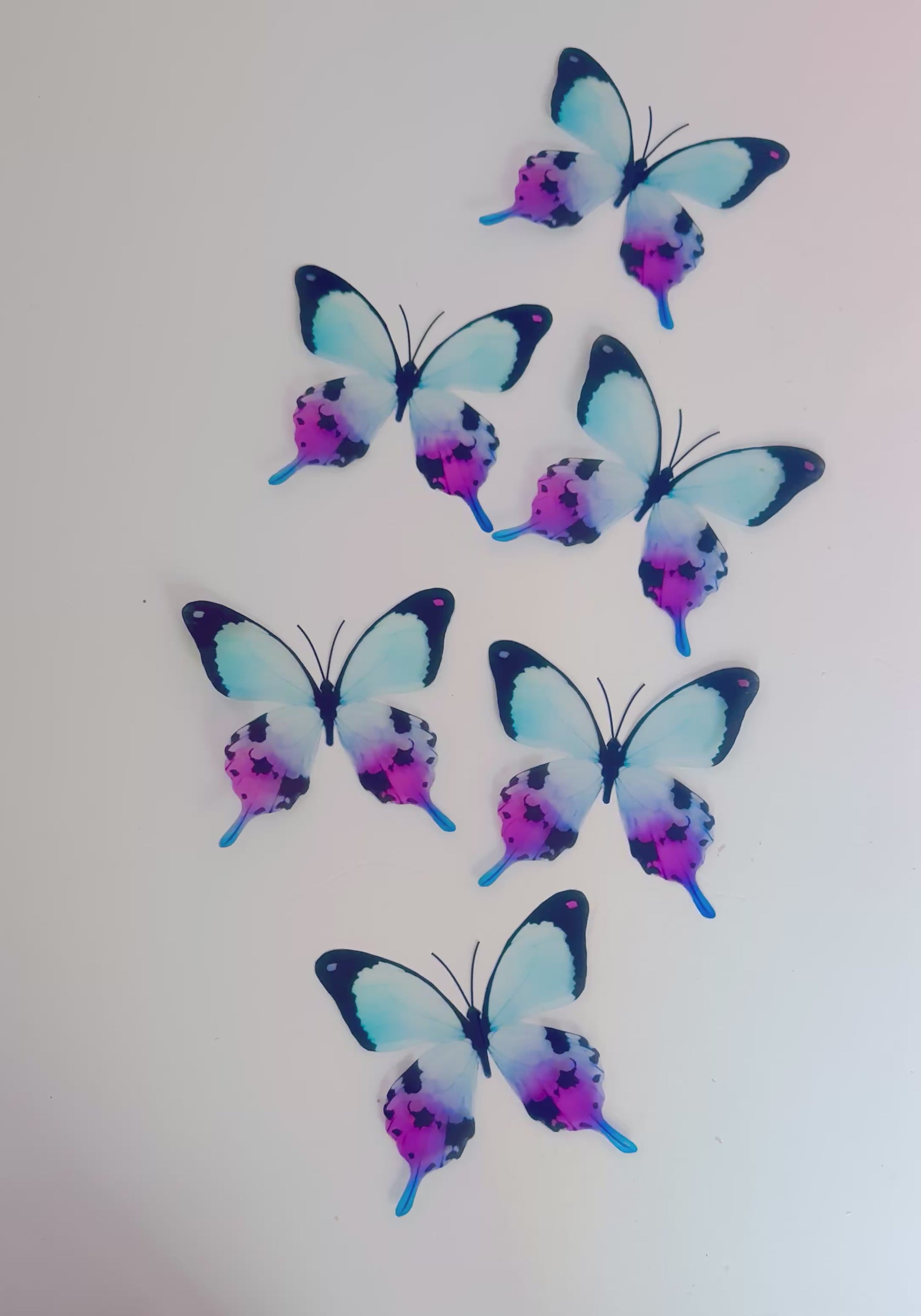 lilac and blue wedding butterflies table decorations