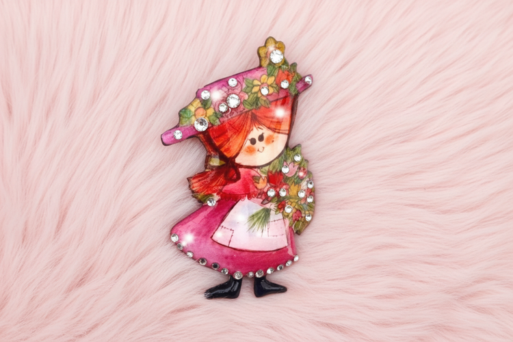 retro old lady brooch