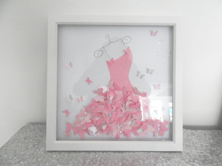 Girl's room Cinderella dress butterfly picture